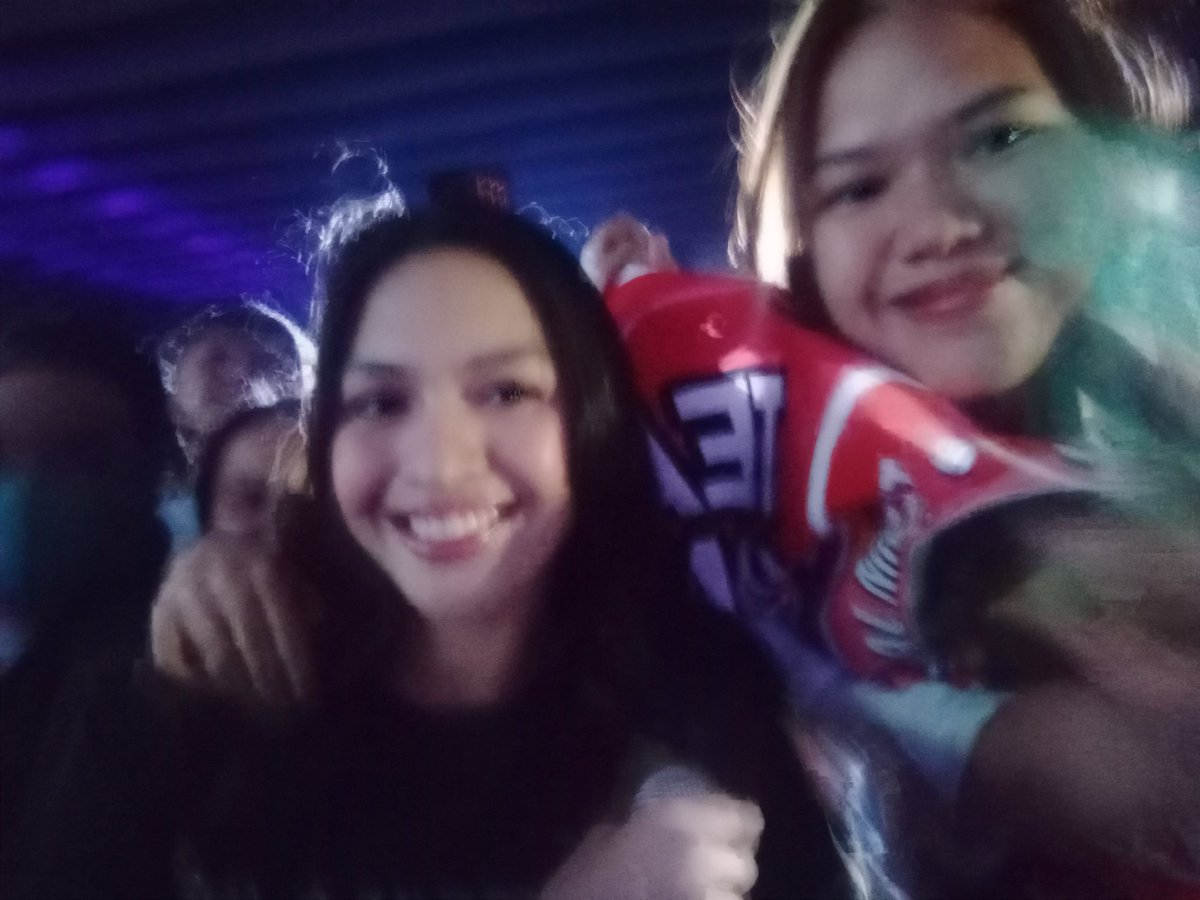 maxtuya's tweet photo. JANE OINEZA MYYYGOSHHHHHHH FINALLY AFTER 3 YEARS, NAGKITA ULIT TAYO 😍🥰
SOBRANG GANDA MO LOVE 🥺❤️‍🔥

#NagAapoyNaDamdamin at KCC Gensan
@itsJaneOineza https://t.co/2UpHB2lNJn