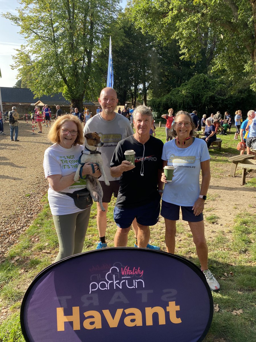 RealFoodFuelled's tweet photo. A lovely morning at @Havantparkrun as Ron, supported by @SarahWilder2711 completed his first 5k with non stop running 💪 Great to see the awesome @sue32603 and Alfie of course 🐶 https://t.co/bh6pH8y79W