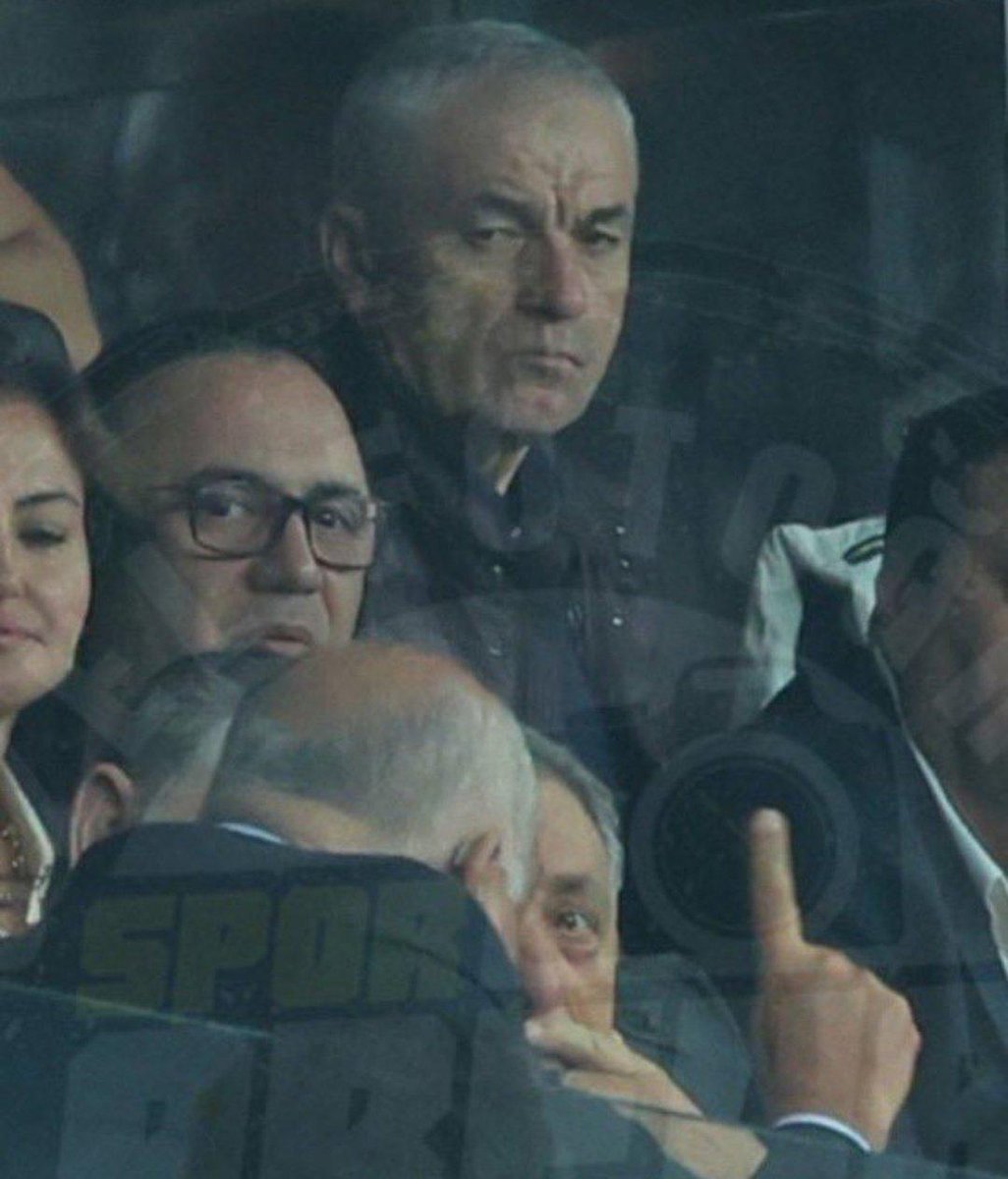 AksoyHakanaksoy's tweet photo. BEŞİKTAŞ Başkanına
Bu parmak kalktığında .
Sen bu parmagi kaldiramazsin diyecek..
Beşiktaşlı kimse yokmuydu????
Ben mualif olmama rağmen orda olsaydım,
sen kimsin lannnn diye bağırıp gerekeni yapardım...
UNUTTURSALARDA
SİZLER UNUTMAYIN.
BEŞİKTAŞ DEĞERLERİN
TAKIMIDIR...🙏 https://t.co/4cNyEGCw99