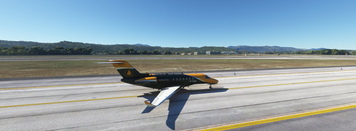 AirLinceVA's tweet photo. Vuelo de #LEBB a #LEMD bajo un magnifico control de @IVAOES  esta mañana tuvimos la suerte de visitar la sala de control  en el @AirSimMeeting  disfruten todos de este día y gracias a los organizadores, expositores y participantes, voluntarios etc. https://t.co/VmIDWd9YUS