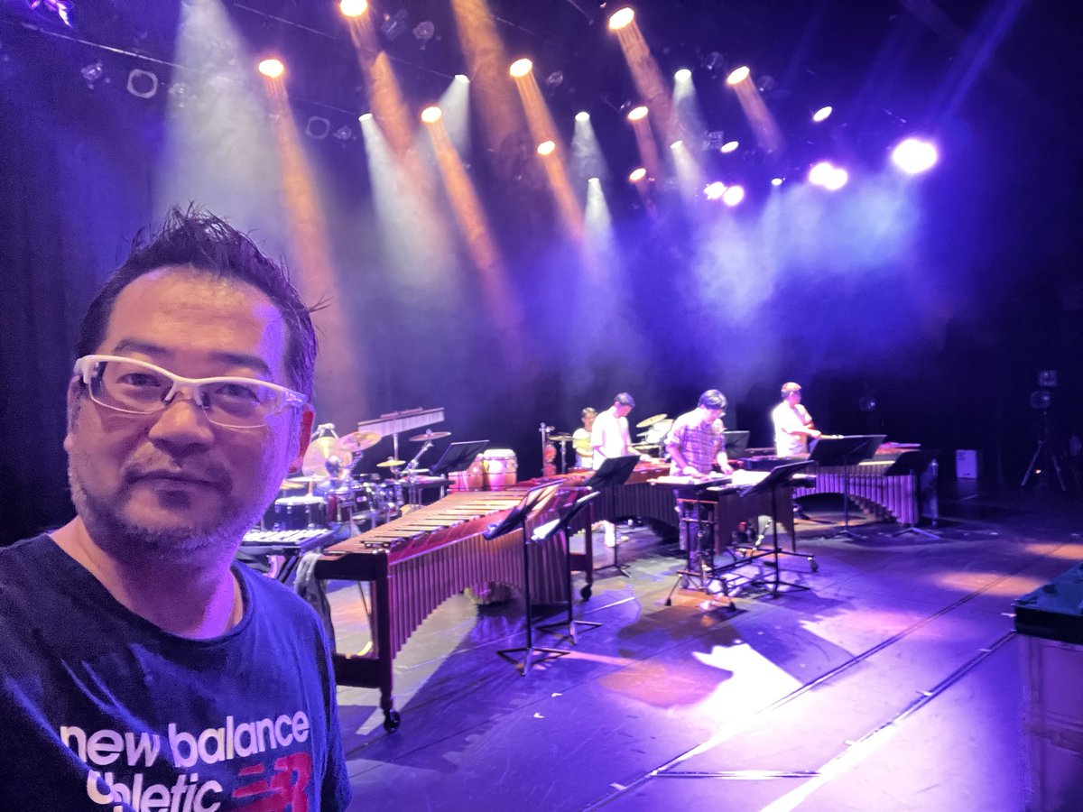 45ogun69's tweet photo. さぁ！いよいよ明日です！今日はガッツリと仕込みとリハ！
体力の限界まで頑張りました！
こんな明日はなんと
当日券も少しだけご用意。
ちらっと見せちゃうとこんな照明モリモリでお届けしちゃうんです！
どうぞお見逃しなく！！！
たまにはツイート担当するリーダー山澤からでした https://t.co/TJCqPzJvt3