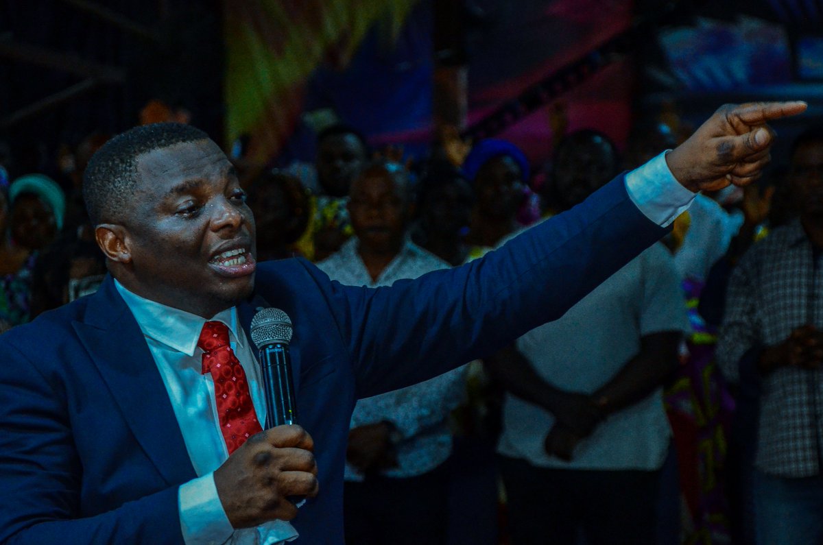 When you believe that there is always something good in every day, good things will always pull towards you like the force of gravity.