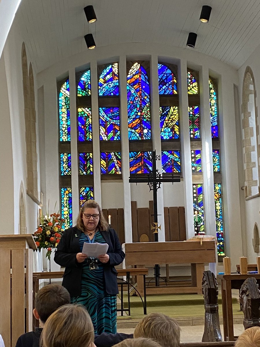 BranstonInfant1's tweet photo. Yesterday we welcomed our new children & their families into our @the_laat family at our annual #WelcomeService. We were joined by Mrs Matthews from our Trust. Rev Lorna delivered the blessing & we lit our special Trust candles #Excellence #Exploration #Encouragement @lincolndbe https://t.co/i88c5vfZWA