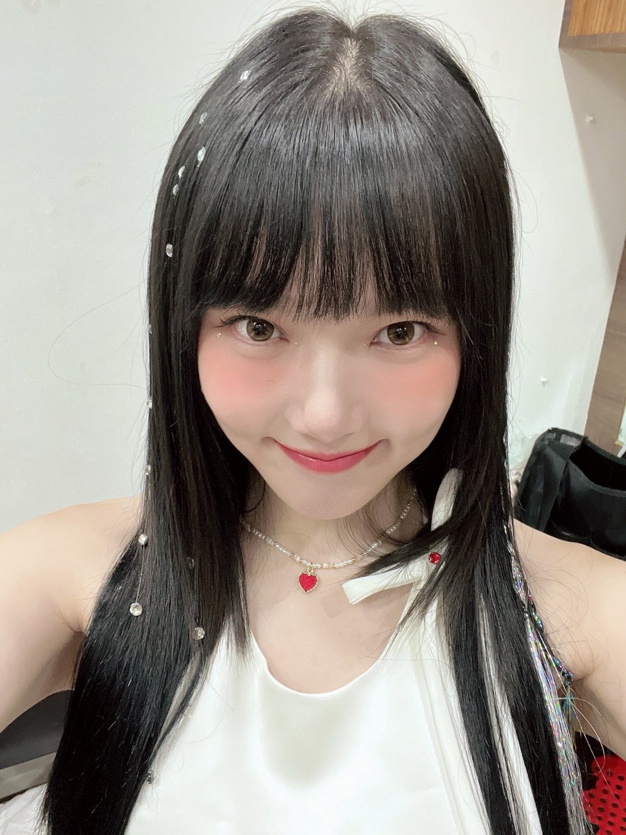 [🔐] YERIN 1st FANMEETING ＜Login＞ 終了

WOORIN達の愛に溢れていた一日💛
忘れられない思い出をプレゼントしてくれたWOORIN達、これからもよろしくね🌙
愛してる( ᐡ. ̫ .ᐡ )🎶💗

#イェリン #YERIN #YERIN_Login #YERIN_King