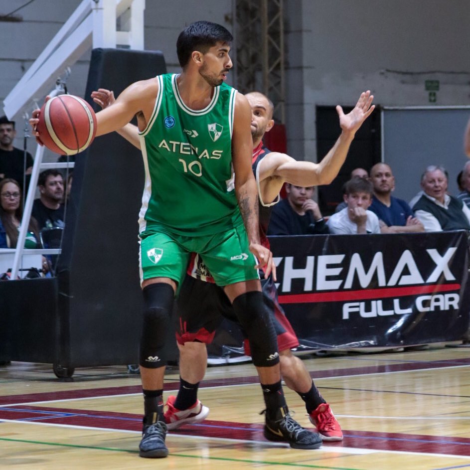 Atenas_oficial's tweet photo. 🏀 VICTORIA EN LAS VARILLAS

Atenas derrotó 86 a 59 a Almafuerte en un encuentro amistoso. Agradecemos a todos por el trato y la atención recibida. Hoy a las 20, el Griego enfrentará a San Isidro en el cierre de la Copa Amistad en San Francisco.

💚🤍
📸 Prensa Almafuerte https://t.co/DMIeh4qlc3