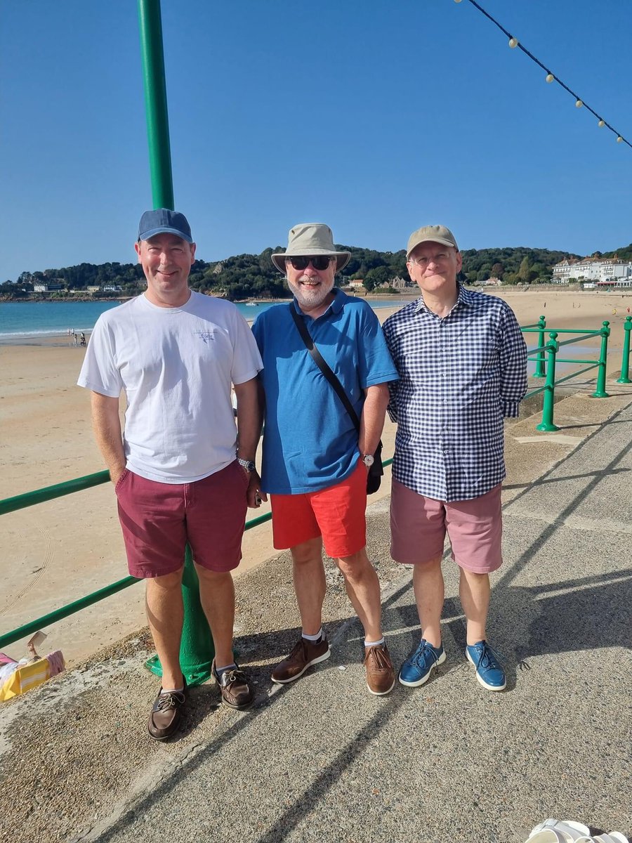 A ‘waffle’ of KCs having fun in the sun in #Jersey <a href="/JamesRoberts/">James</a> <a href="/pjm1kbw/">pjm1kbw</a> <a href="/ChrisPocockQC/">Chris Pocock KC</a> <a href="/1kbwChambers/">1KBW Chambers</a>
