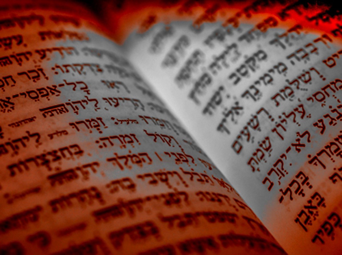 tearsdropdown's tweet photo. Die sinnlose Gewalt macht fassungslos.Sprachlosigkeit gesellt sich hinzu.Fundamental islamistische Hammas einerseits,rechtsradikale Regierung andererseits,werden weder für die eine Seite,noch andere Seite,für die Zivilist*innen,zum Frieden führen. #Israelunderattack #SimchatTora https://t.co/LMTXvCgvl0