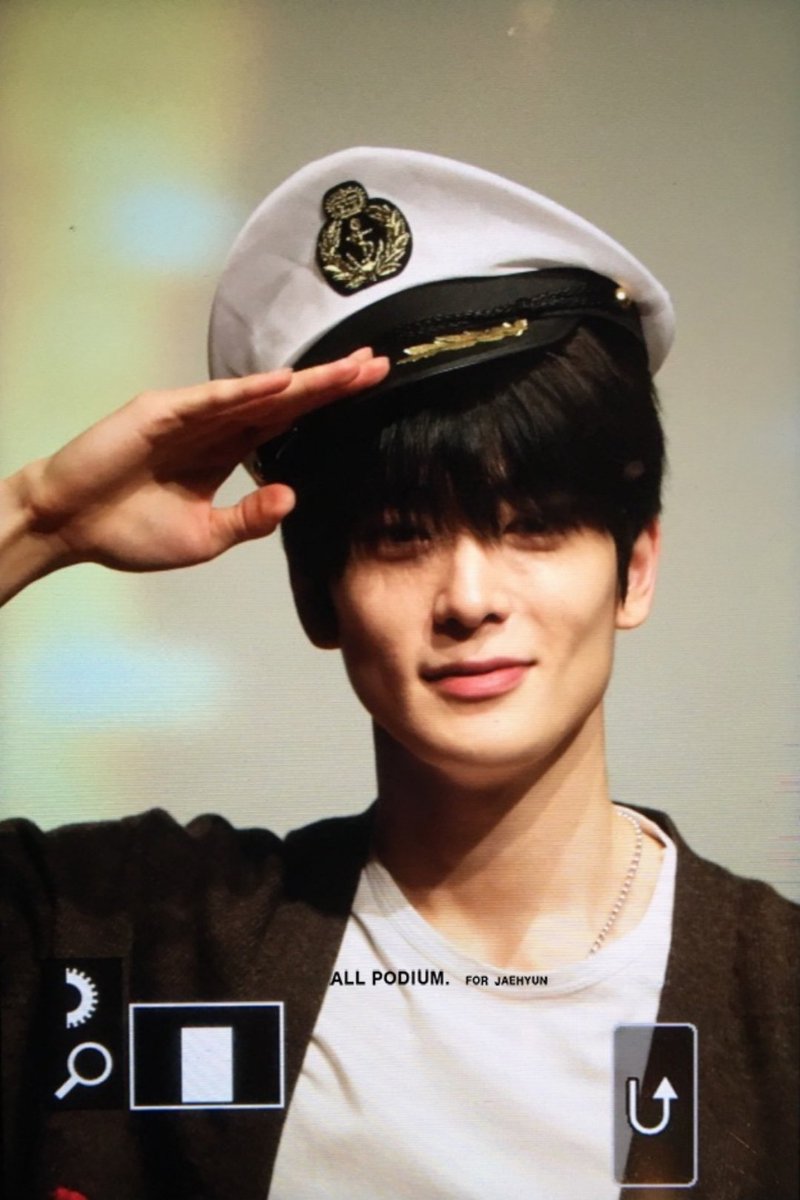 경찰역할 렛츠고