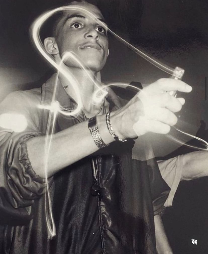 DavisArchive's tweet photo. #weekend #letsrave 😊 ‘Let there be light’ Eclipse, Coventry 1991 #rave #housemusic #acidhouse #eclipsecoventry https://t.co/vmYMZndJC8