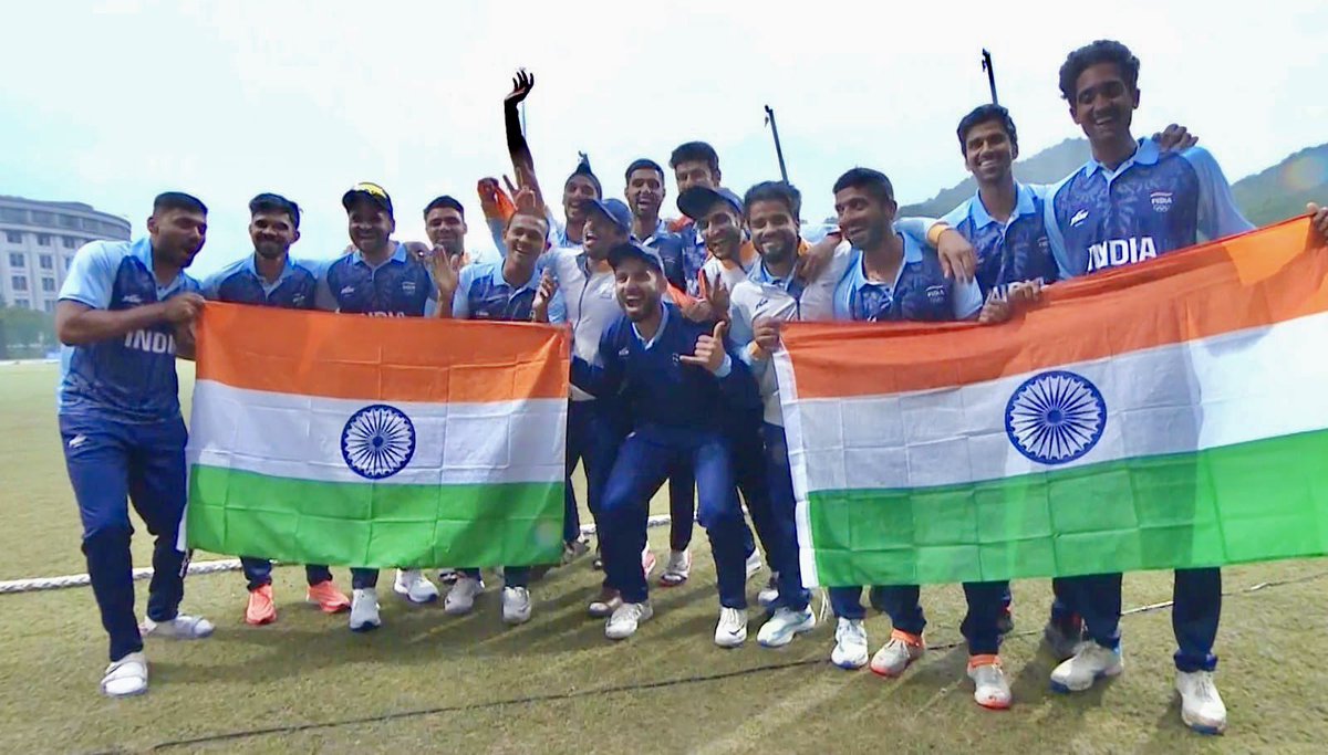 India shines even in the rain! 🏏🇮🇳

Our #MenInBlue bag the GOLD against 🇦🇫 , outperforming their higher-ranked opponents to seize the Gold🥇medal!

Three cheers for team 🇮🇳🥳
Well done, boys!
#IndiaAtAsianGames2022 #GoldMedal #BharatatAG2022 #Cheer4India #TeamIndia #HallaBol