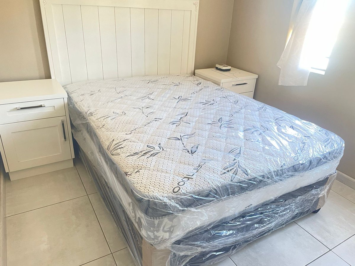 samukelomakhan1's tweet photo. Our bamboo double bed goes for R2000 place your order through this number and your bed will be delivered today. 0623031712 no deposit required cash on delivery. anywhere in Gauteng.
#CITRobbery #BIPhakathi #R98Million #SANDF https://t.co/BODGmfQSis