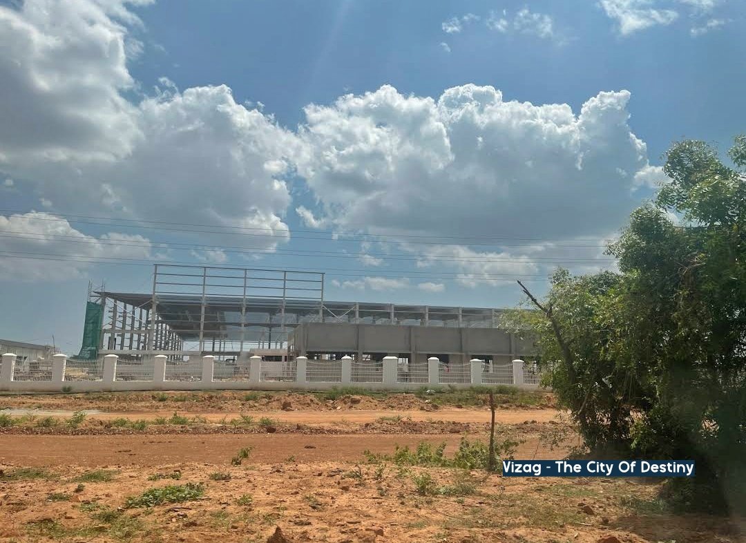 _Ysrkutumbam's tweet photo. #Havels India To Establish AC Manufacturing Unit In Sri City

★ Investment : RS. 450 Crores

#YSJaganDevelopsAP https://t.co/N8KGFNfyHo