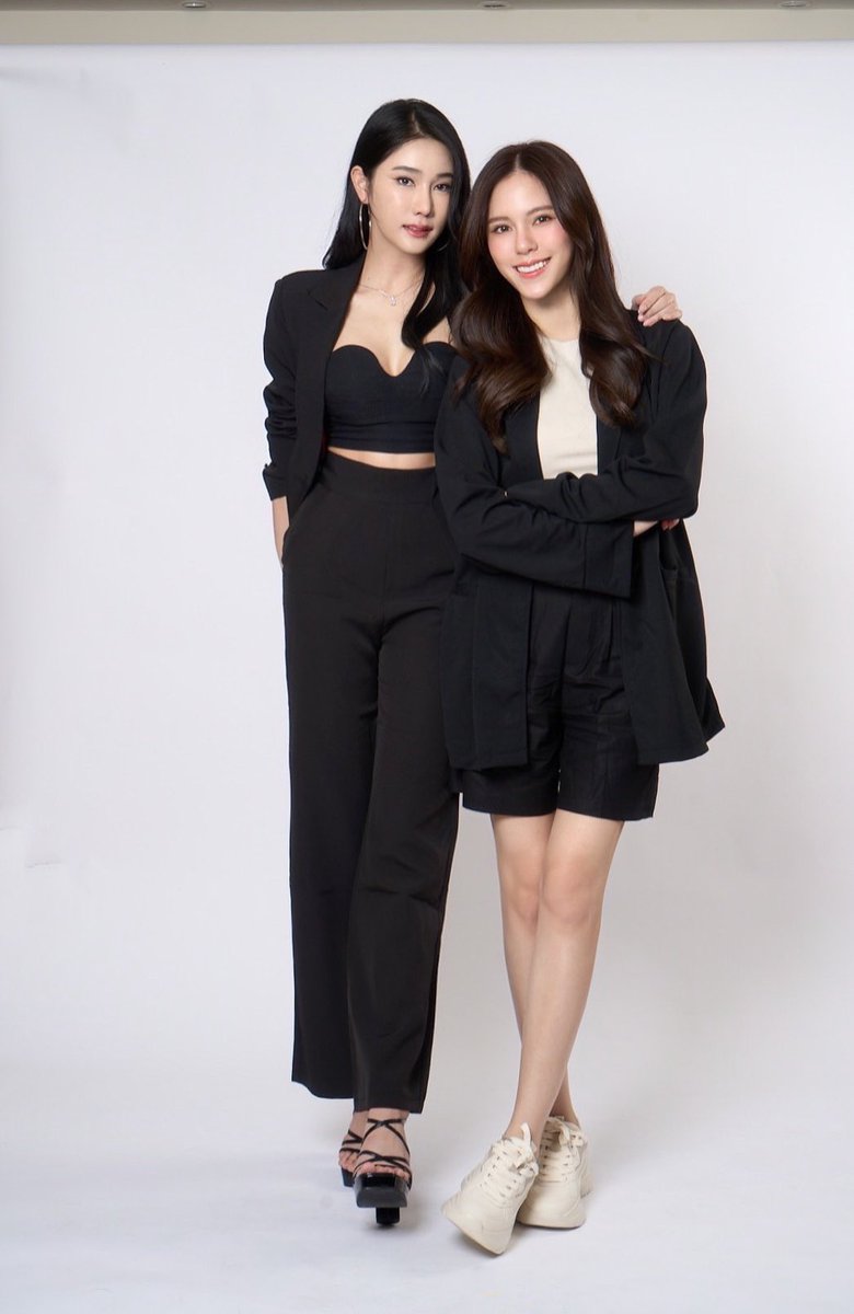 beminetheseries's tweet photo. Fitting Day 💃

เจ้าเจ &amp; คุณสิ
Jaojay &amp; Khun Si 

#poppypyy 🌈
#fainaii ☁️
#BeMineFitting
#BEMINETHESERIES https://t.co/EZlxpufx7g
