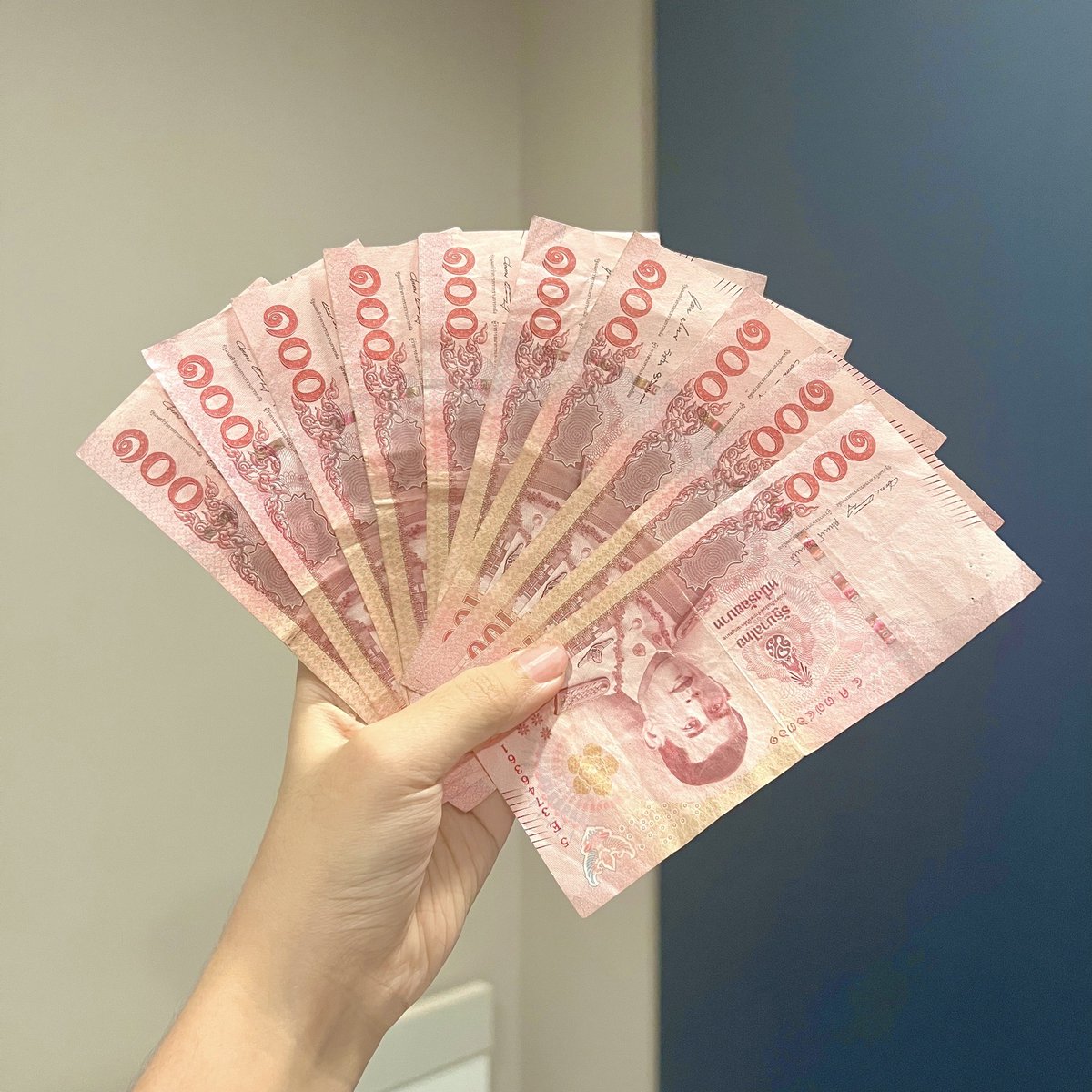cherrypop012's tweet photo. 🧧สุ่มแจก 1000 บาท 
จำนวน 1 คน 

💝รีทวิตนี้+รีต้นทวิตด้านล่างนี้+ฟอล 

ใครเล่นแล้วรายงานตัวเลยน้า 
ประกาศผลวันที่ 9 นี้ตอน  22.00 ค้าบ https://t.co/KlJ79R2trg