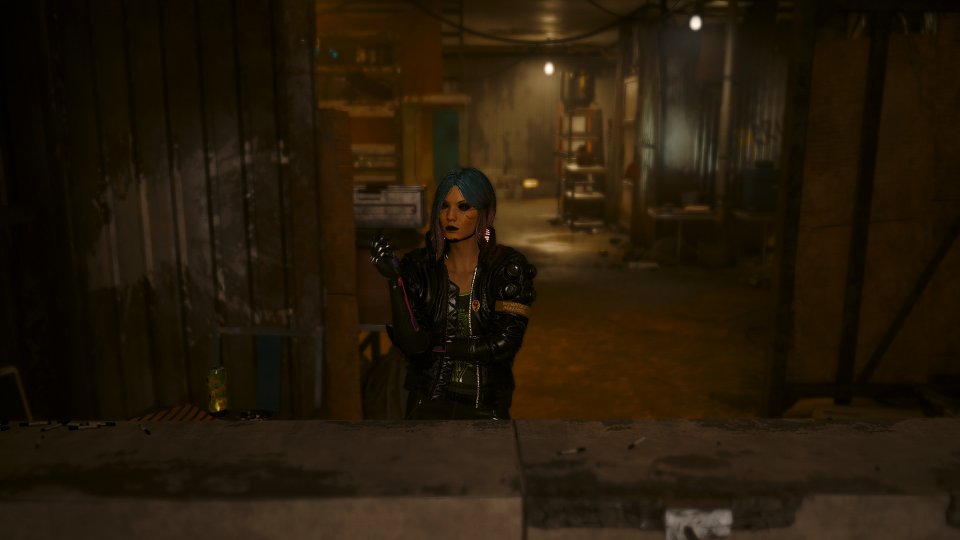 Her least favorite part of any gig; waiting on a contact to show up.