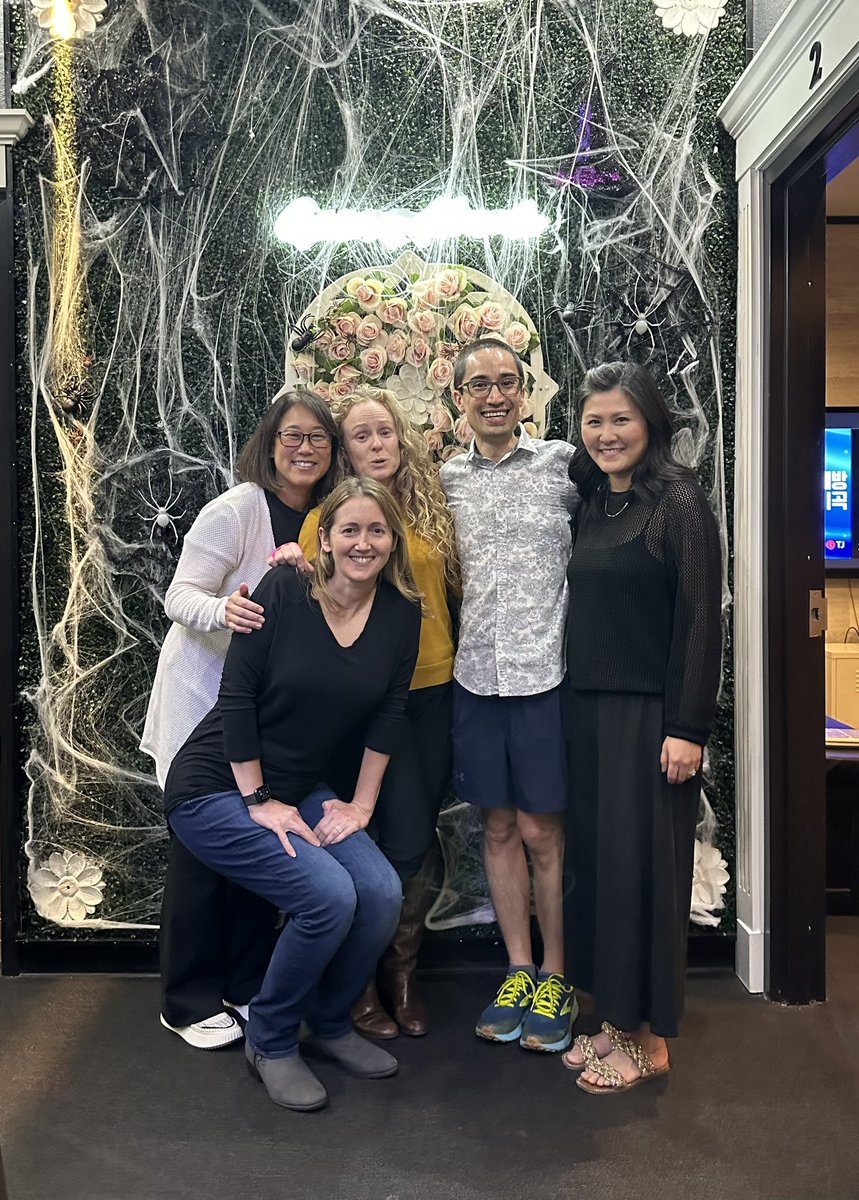JRevRad1's tweet photo. Thank you so much @EVMSrad for inviting me to be 🫀+ 🫁 Visiting Professor 😊 The residents survived my 6 hours of lectures and case conferences #raded 😮💨 Got to spend time with my #RadFamily ❤️ 💕 and we scored 💯 x 2 on karaoke 🎤 https://t.co/pcTyhpkh3l