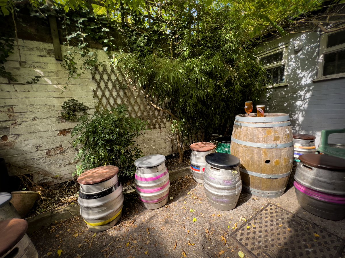 CobbettsRealAle's tweet photo. We're open til 9pm tonight 🍻 https://t.co/sSOhxQiEbS