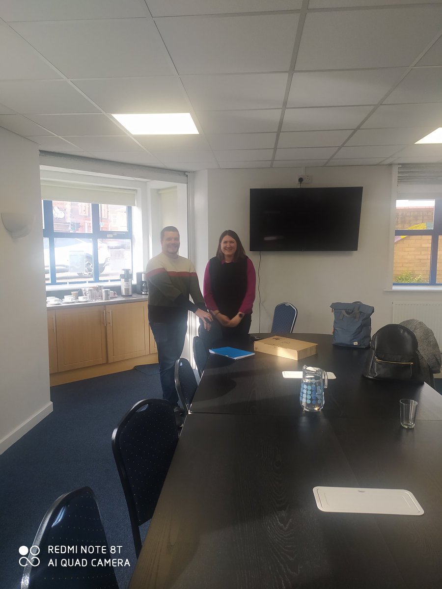 LornaLLO's tweet photo. End of our 1st Sat grp session on #ChronicPain #selfmanagement + how to #escapepain Resources @livewellpain @noigroup and more
๐ @TeamHealthworks for hosting and to our patients - taught us professionals a lot as ever
@dominicslowie @brigid1923 @RecoveryCoCo @jonnycoatesy https://t.co/MSpCm3M0nF