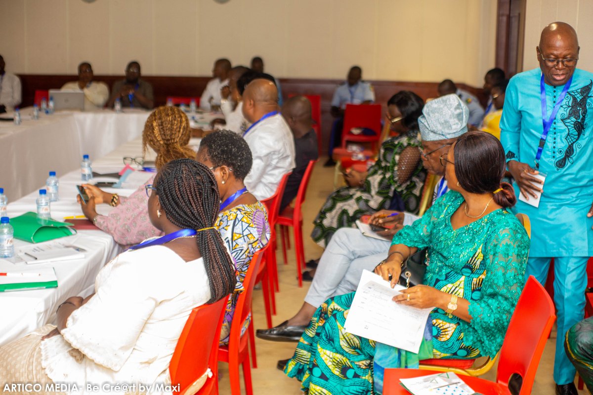 Justicebj229's tweet photo. 📷 Dernier jour riche en échanges au Colloque sur la Modernisation de la Justice au Bénin ! Des idées innovantes, des solutions prometteuses, et des engagements pour une justice plus efficace.
Merci à tous les participants !
📷📷 #JusticeBénin #Colloque2023 https://t.co/OL1CMEpbiC