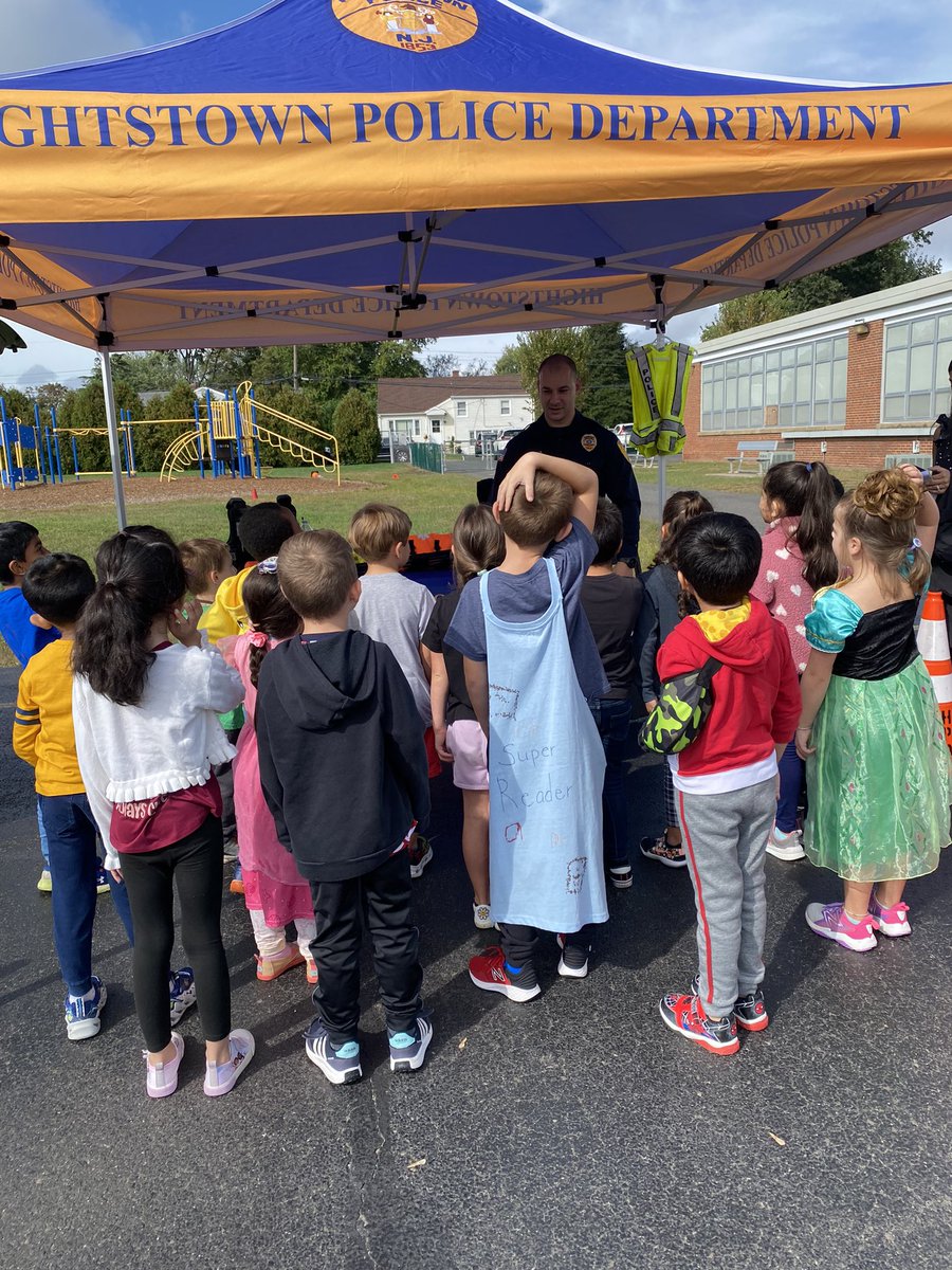 Mrs_Lasky's tweet photo. Safety Day at WCB for Respect Week! Thank you for all that you do for our community! #wcbpride https://t.co/WvwoRiwr8Z