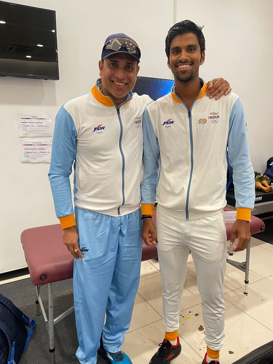 Sundarwashi5's tweet photo. Moments like these are pure Gold!🥇🇮🇳 https://t.co/j0PJpcZeqO