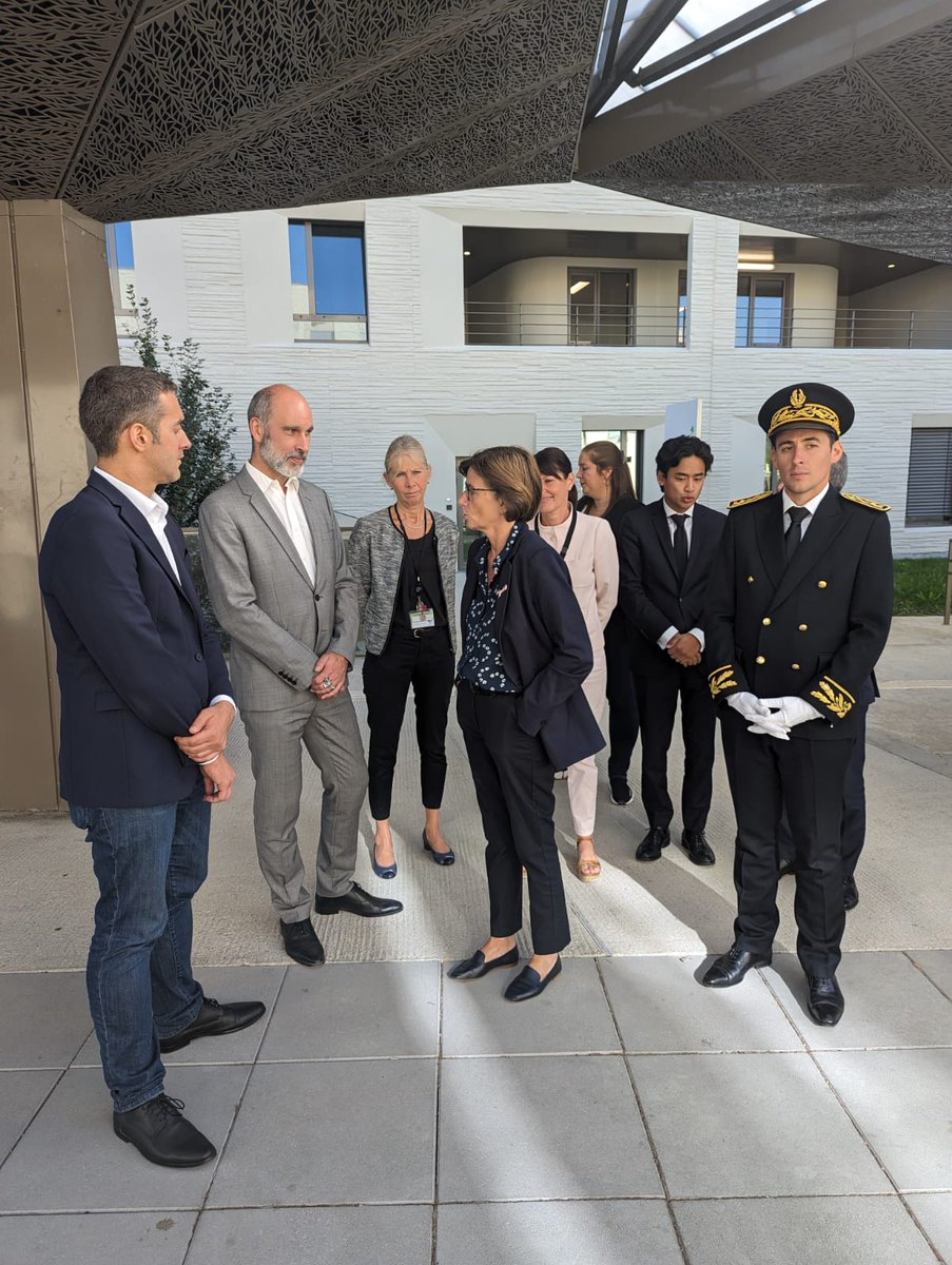 Hôpital MGEN de la Verrière tweet media