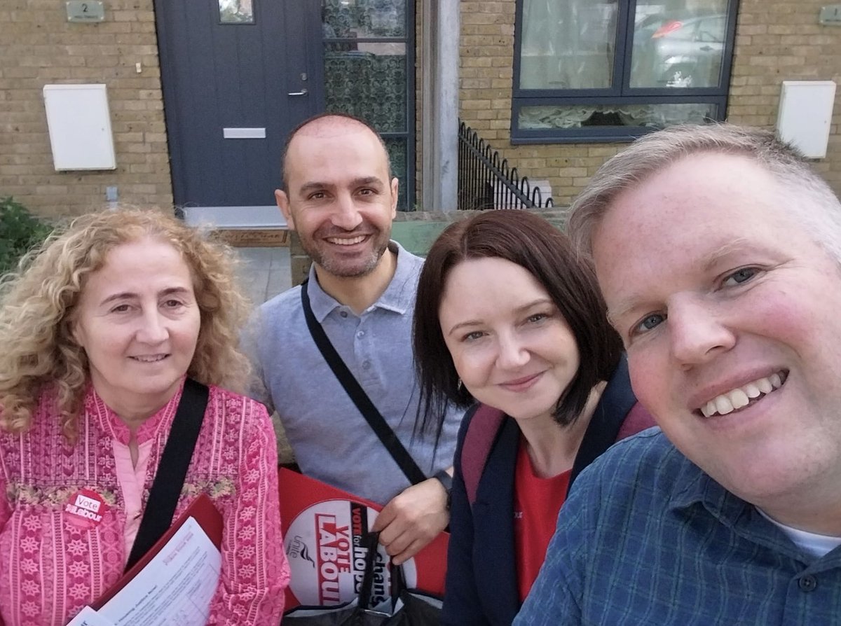 IslingtonSouth's tweet photo. Laycock, Holloway and Caledonian Wards bring the sunshine for a Saturday canvass #Laycock #Holloway #Caledonian #islington #islingtonsouth #uklabour #canvass https://t.co/IdIFRBhls2
