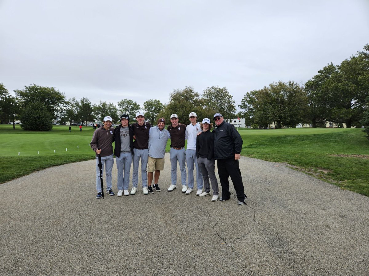Best of luck to our Caravan Golfers on day 2 of the IHSA State Championship Tournament. 

They finished 2nd in a pool of 12 teams yesterday and are ready for another great day today.  The MC Community is behind this talented group of young men.