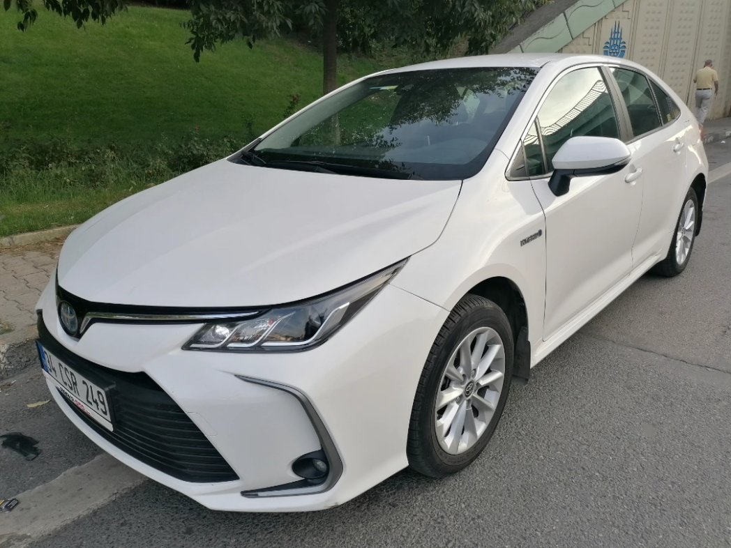 Markaoto1's tweet photo. MARKA OTO DAN 2020 MODEL TOYOTA COROLLA DREAM 1.8 HYBRİD BENZİN OTOMATİK 48BİN KM HATASIZ https://t.co/tADuBKHujy #markaoto #toyota #toyotacorolla #corolla #toyotaclub #dream #toyotaturkiye #corollaclub #hybrid #corollaturkey #corollatürkiye #maltepe #istanbul #türkiye #galeri https://t.co/u3O5V0MHmm