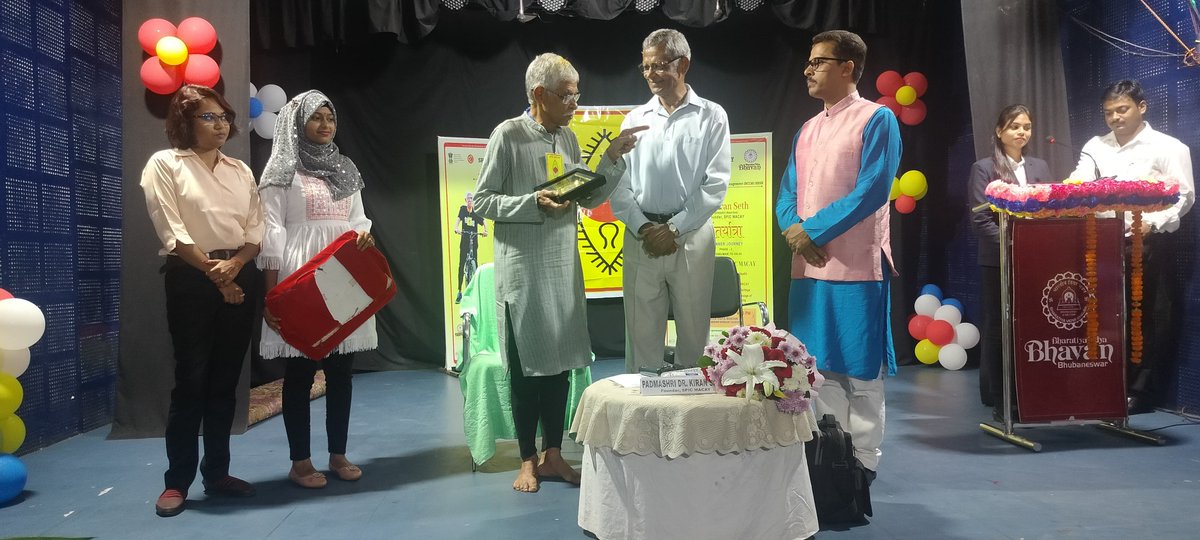 BccmBhubaneswar's tweet image. Dr Kiran Seth, the 74-year-old founder of SPIC MACAY (and recipient of the prestigious Padma Shree award, visited the BCCM campus on 5th October 2023.
#BCCM #BestManagementCollege #BestMBAInstitute #BestBschool #Bhubaneswar #Odisha #Education #PGDM #MBA #SpicMacay