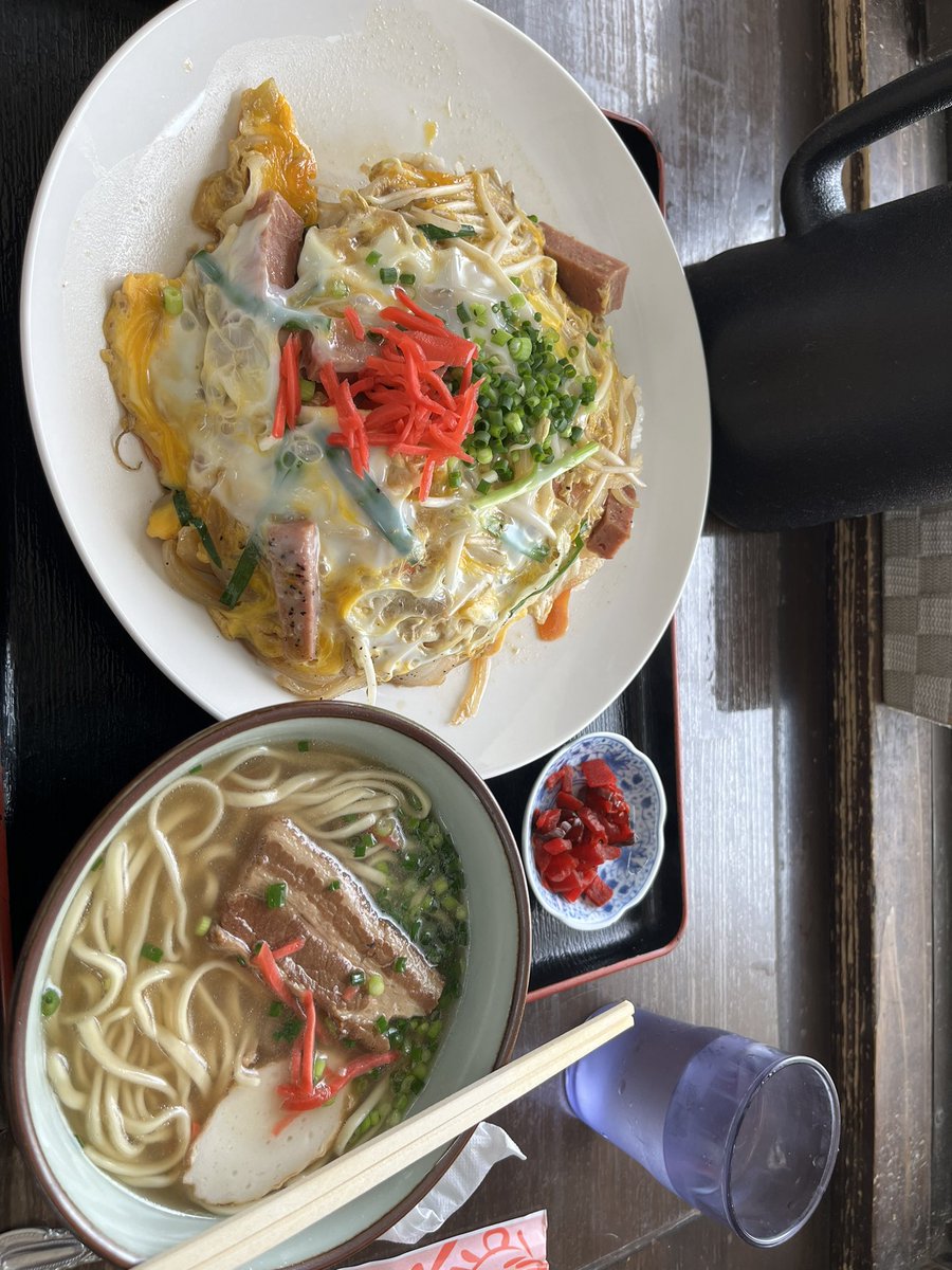 今日の昼御飯は沖縄チャンポン 大阪と違って麺じゃ無くてご飯なんよな^_^