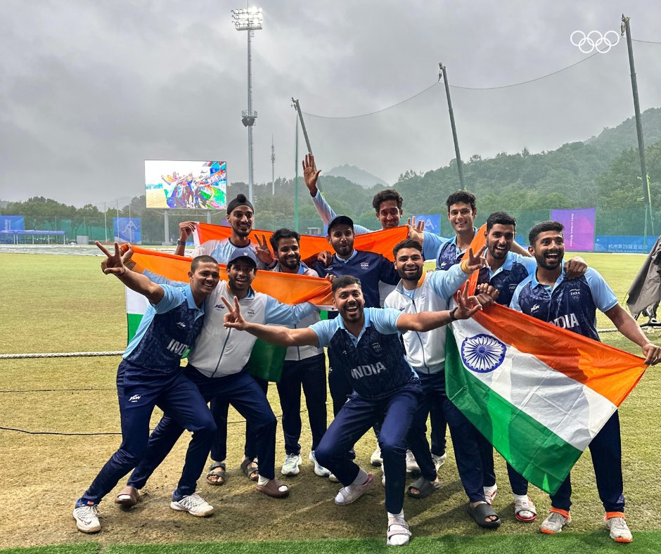 deepanshi_9's tweet photo. 𝙇𝙚𝙝𝙧𝙖 𝘿𝙞𝙮𝙖 𝙝𝙖𝙞 𝙋𝙖𝙧𝙘𝙝𝙖𝙢 𝘽𝙝𝙖𝙧𝙖𝙩 𝙣𝙚 ....🇮🇳
𝙒𝙚𝙡𝙡𝙙𝙤𝙣 👏👏𝙩𝙤 𝙤𝙪𝙧 𝙂��𝙡𝙙𝙚𝙣 𝙗𝙤𝙮𝙨. 
#𝙘𝙝𝙚𝙚𝙧4𝙄𝙣𝙙𝙞𝙖 
#IndiaAtAsianGames2022 https://t.co/Yg1uOi1UB5