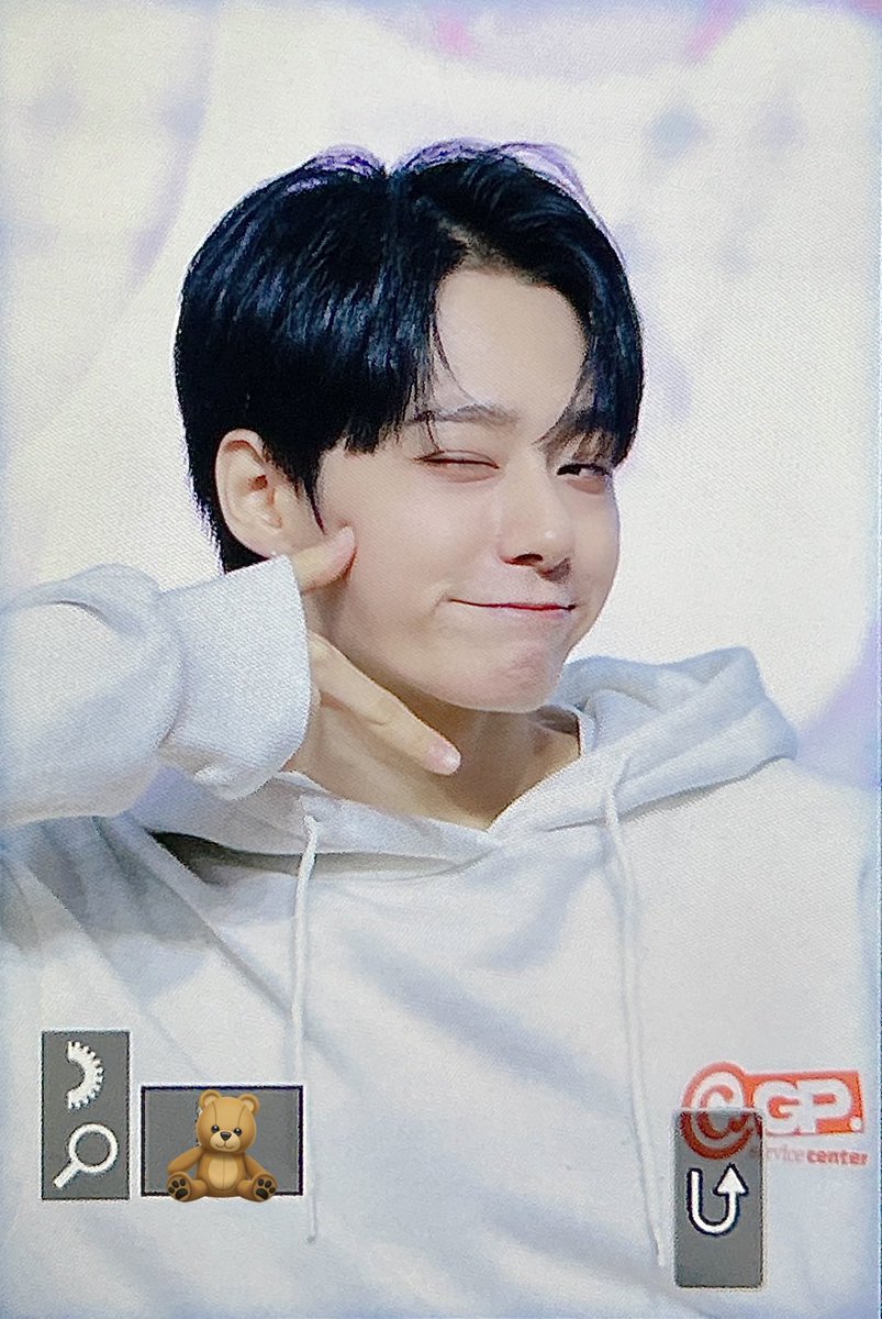 MacaronNounours's tweet photo. 231007 #원어스 #환웅 #ONEUS #HWANWOONG https://t.co/vP1HgJOP3u