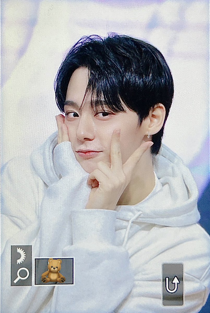 MacaronNounours's tweet photo. 231007 #원어스 #환웅 #ONEUS #HWANWOONG https://t.co/vP1HgJOP3u