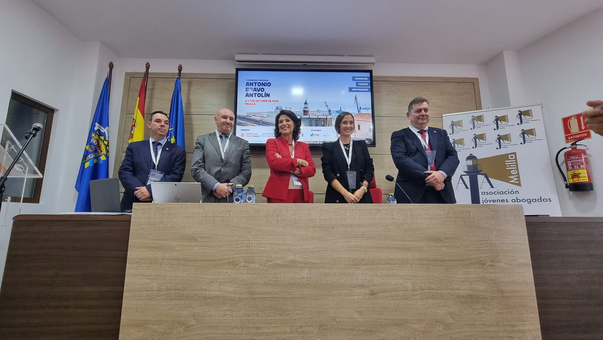 COAFHuelva's tweet photo. 👉 El pdte. del COAF de Huelva, 𝐉𝐨𝐬𝐞 𝐀𝐧𝐭𝐨𝐧𝐢𝐨 𝐎𝐫𝐢𝐚, ha participado ayer y hoy en las 𝗜 𝗝𝗼𝗿𝗻𝗮𝗱𝗮𝘀 𝗝𝘂𝗿𝗶́𝗱𝗶𝗰𝗮𝘀 '𝗔𝗻𝘁𝗼𝗻𝗶𝗼 𝗕𝗿𝗮𝘃𝗼 𝗔𝗻𝘁𝗼𝗹𝗶́𝗻', de Melilla, dedicadas a los aspectos más importantes de la 𝗟𝗲𝘆 𝗱𝗲 𝗩𝗶𝘃𝗶𝗲𝗻𝗱𝗮. https://t.co/NFJU8SWwwp
