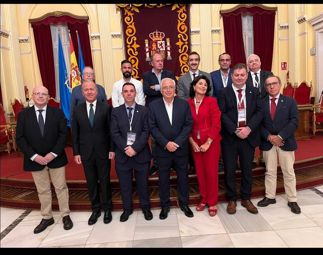 COAFHuelva's tweet photo. 👉 El pdte. del COAF de Huelva, 𝐉𝐨𝐬𝐞 𝐀𝐧𝐭𝐨𝐧𝐢𝐨 𝐎𝐫𝐢𝐚, ha participado ayer y hoy en las 𝗜 𝗝𝗼𝗿𝗻𝗮𝗱𝗮𝘀 𝗝𝘂𝗿𝗶́𝗱𝗶𝗰𝗮𝘀 '𝗔𝗻𝘁𝗼𝗻𝗶𝗼 𝗕𝗿𝗮𝘃𝗼 𝗔𝗻𝘁𝗼𝗹𝗶́𝗻', de Melilla, dedicadas a los aspectos más importantes de la 𝗟𝗲𝘆 𝗱𝗲 𝗩𝗶𝘃𝗶𝗲𝗻𝗱𝗮. https://t.co/NFJU8SWwwp