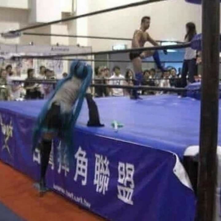 kittengirlcel's tweet photo. me fighting the little twink that tries to get with my blonde milf older woman girlfriend with womnaly boobs girlcel https://t.co/2tw1jnXqLD