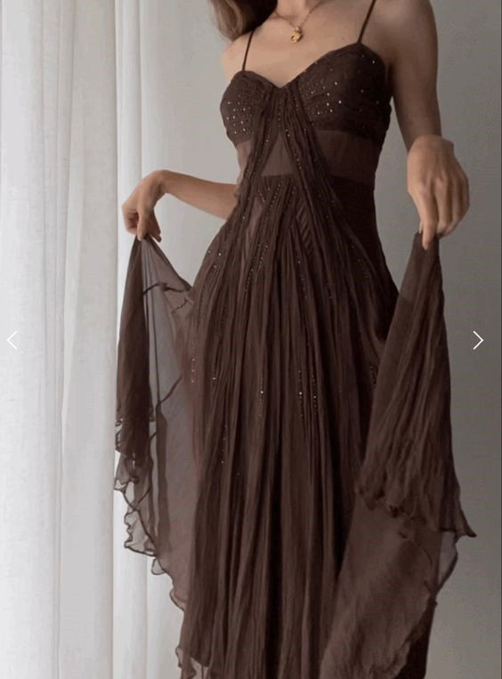 FVCKS0UKOKU's tweet photo. primeira celebridade, roupa, citação e foto estética no seu pinterest é sua vibe https://t.co/k0WumEe8fJ