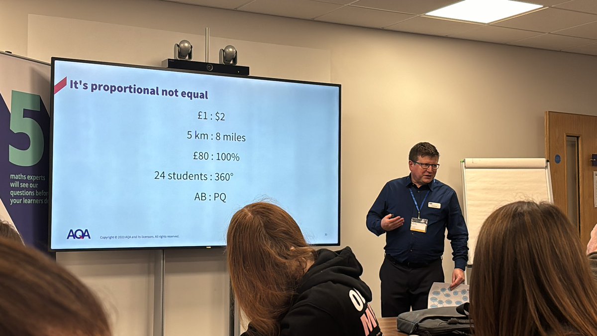 “There is a real issue with the way we use the equals sign.”
Fighting the good fight <a href="/AQAMaths/">AQA Maths</a> !!!! 
10% IS NOT EQUAL TO £8 !!! 😤
#MathsConf33