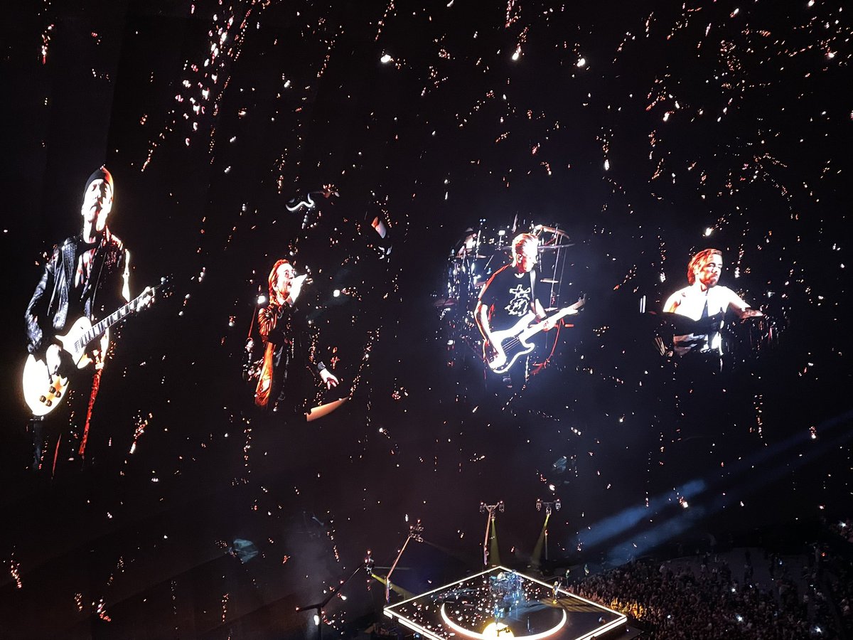jees2009's tweet photo. #U2UVSPHERE #LasVegas #u2 #speakless https://t.co/UUkK8ZvVFy