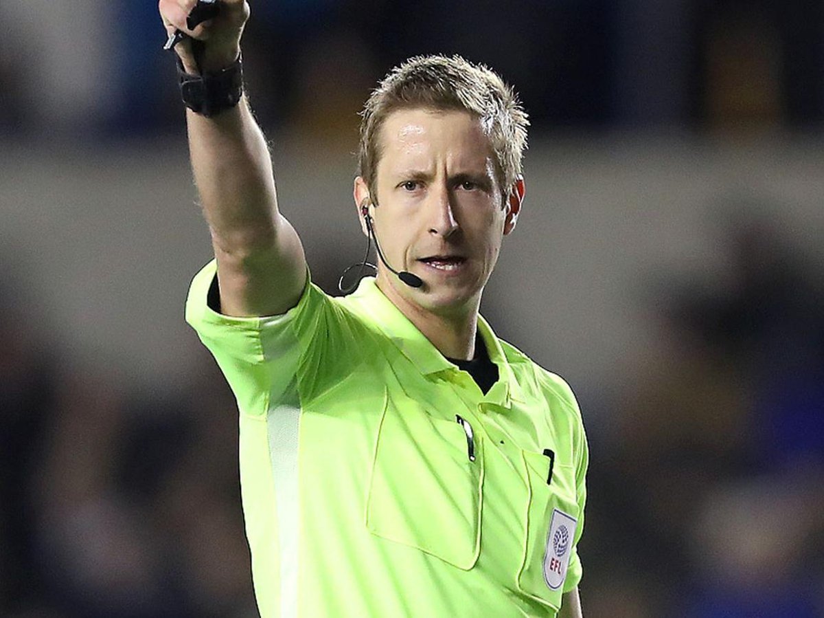 melgamike's tweet photo. graham potter can't fool us... he shaved just not to be recognized in the new job #LUTTOT #PremierELEVEN #LLbyMM https://t.co/eGSQTI4iH5
