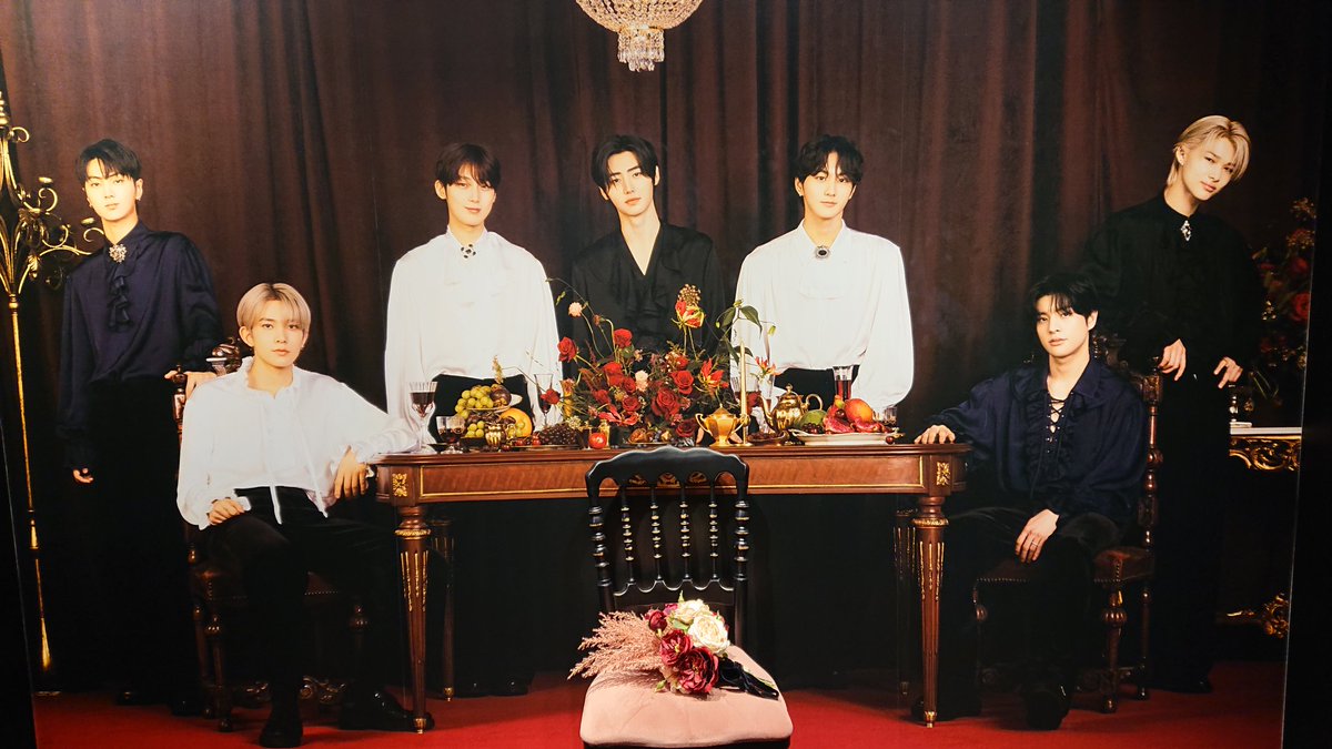 CatJ1013's tweet photo. 🖤ENHYPEN MUSEUM🖤😀 https://t.co/BsMVKPR8TJ