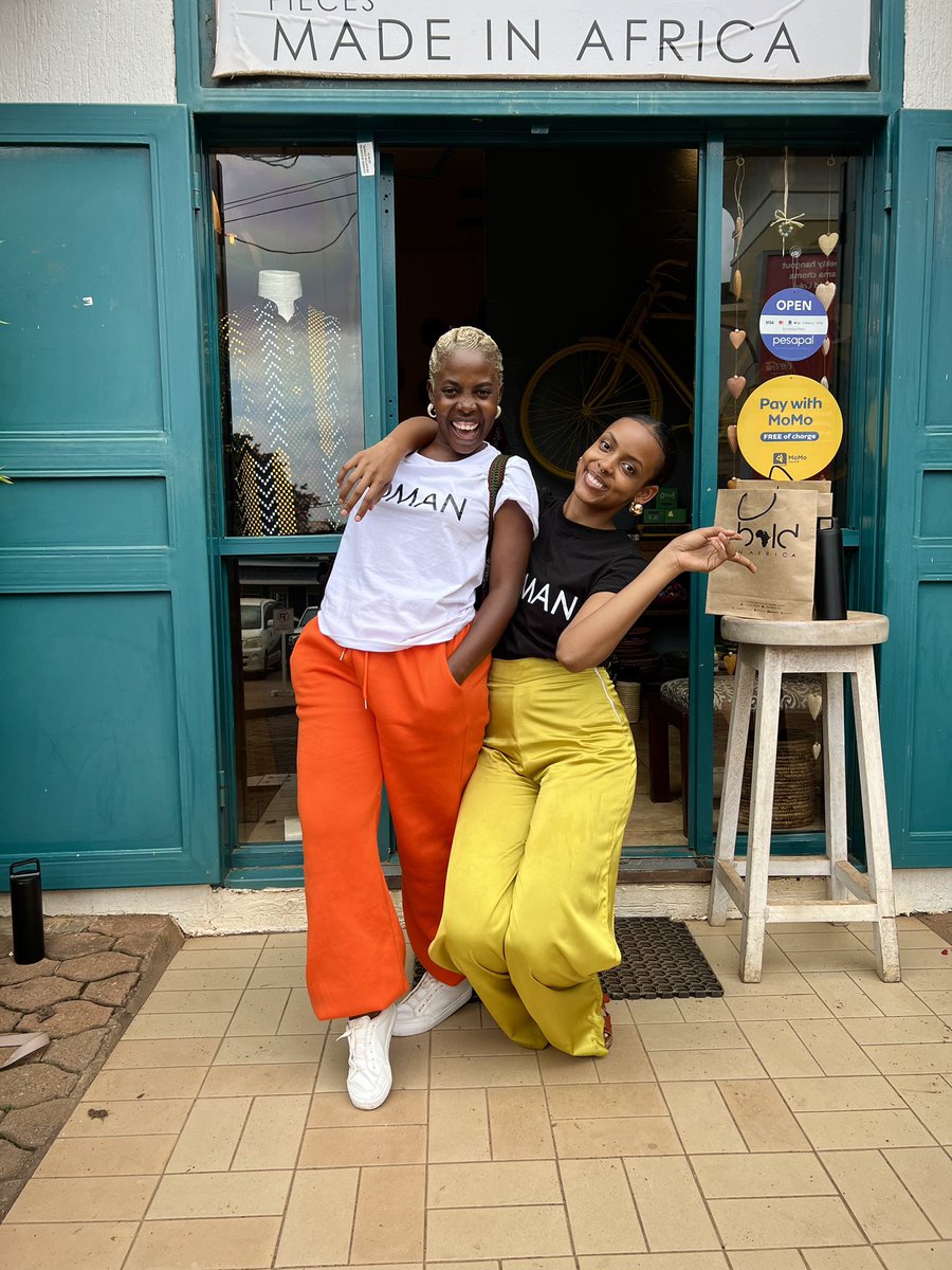 ENakaziba's tweet photo. @BoldinAfrica 
Yes Am a BOLD WOMAN.
@ngisella3 today am taller than you. 
#boldwomancohort2 https://t.co/jIk47IaKHY