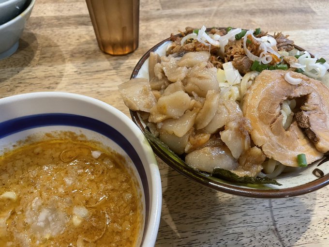 山勝軒で味噌つけ麺 漬け背脂と中落ちトッピング https://t.co/cZQml9LNQb<a href="/tag/%E6%A1%9C%E9%80%A2%E7%A5%AD"class="tags"><span>#桜逢祭</span></a><a href="/tag/dualstack"class="tags"><span>#dualstack</span></a>