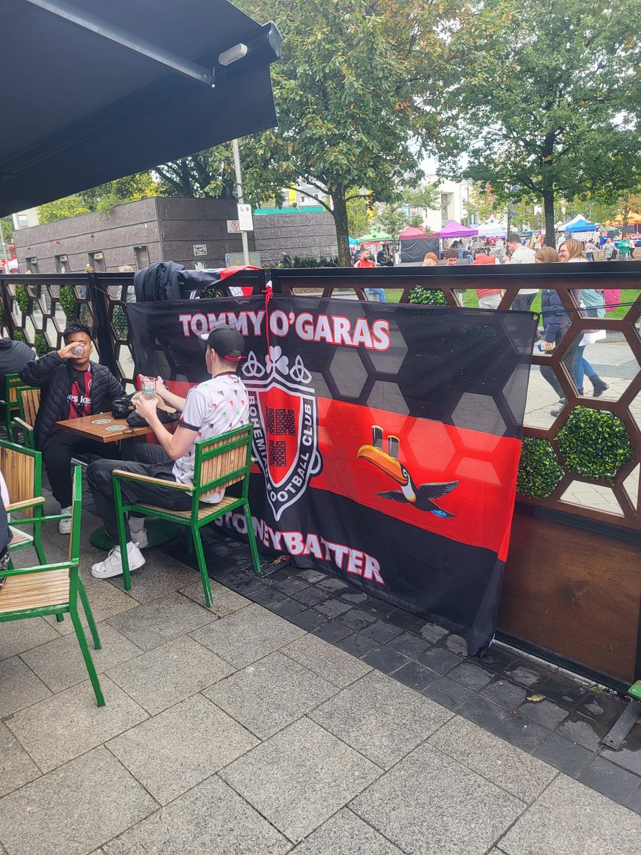 EMurph74's tweet photo. @GarasTommy  Tommy's on tour, c'mon you Bohs 🟥⬛ https://t.co/B7vHJBty3O