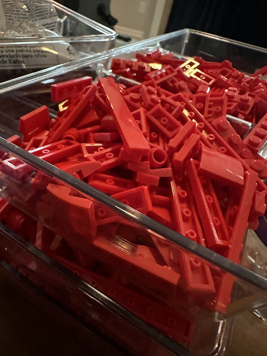 javi_isolis's tweet photo. How’s your weekend going? Here’s what we’re up to 😁😁😁 #LEGO https://t.co/GgA5eqV5yb