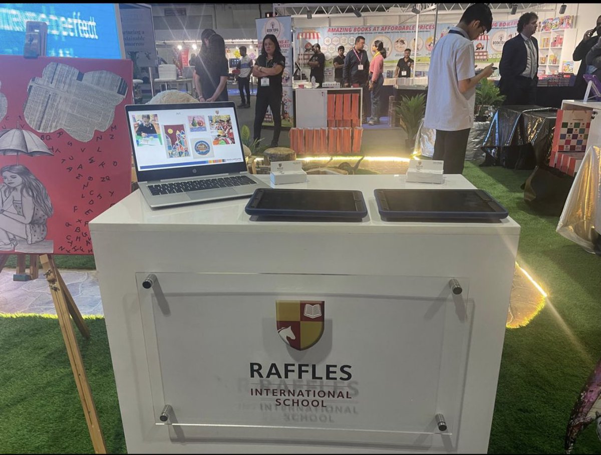 Helena Meagher tweet media