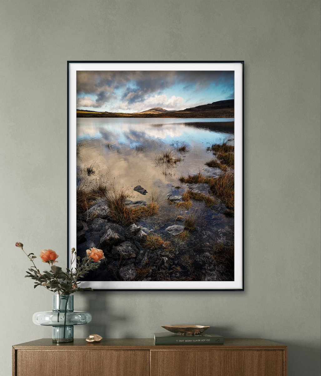 fotofactoryie's tweet photo. ✨From bold abstracts to serene beach scenes, our selection has something for every taste and style. 🌊🌅 Explore our range today and discover the perfect print to transform your space.🏡 #wallart #homedecor #artprints #interiordecorating

----------------------
'End of Shadows' https://t.co/9TqdHTluWR