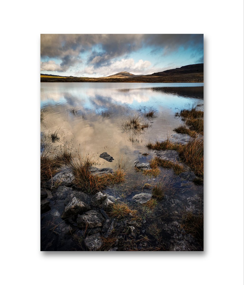 fotofactoryie's tweet photo. ✨From bold abstracts to serene beach scenes, our selection has something for every taste and style. 🌊🌅 Explore our range today and discover the perfect print to transform your space.🏡 #wallart #homedecor #artprints #interiordecorating

----------------------
'End of Shadows' https://t.co/9TqdHTluWR