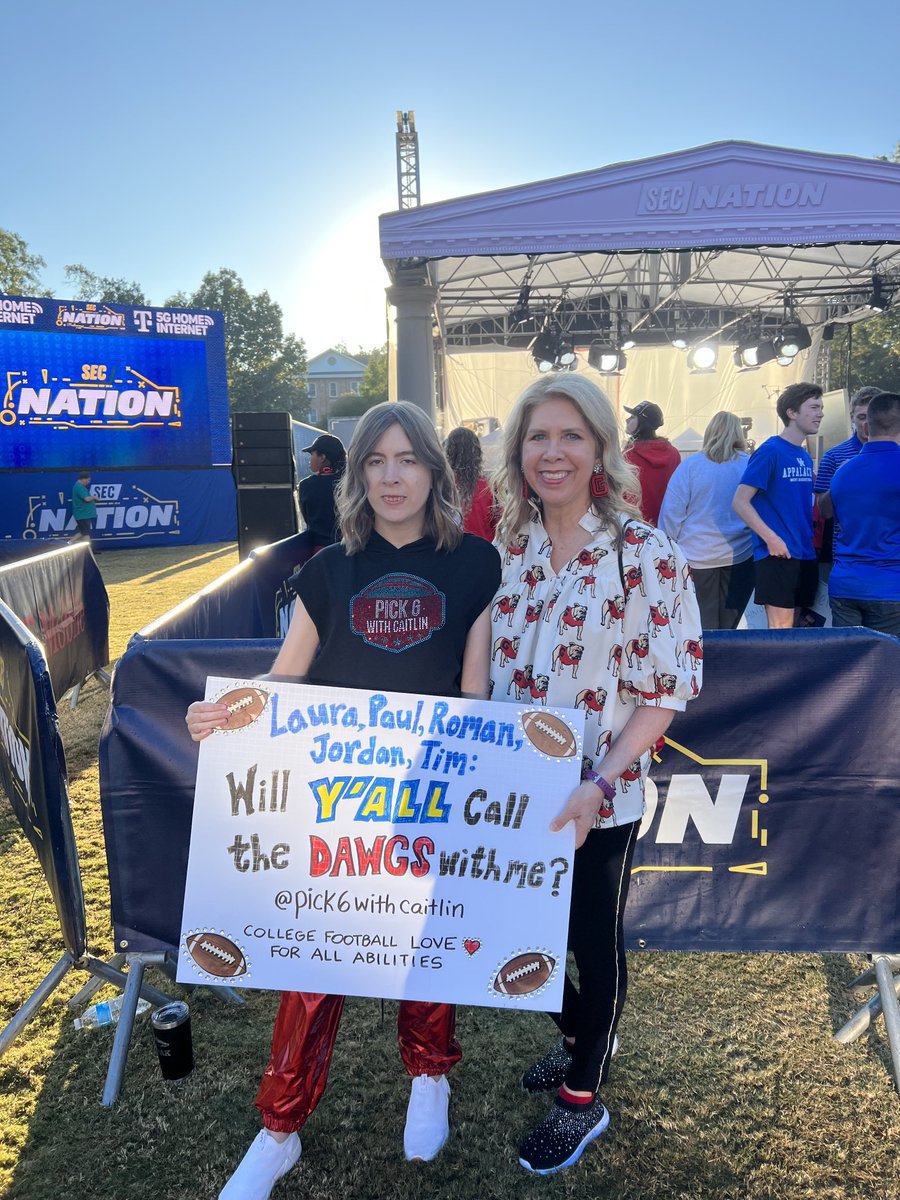 janetcouch222's tweet photo. Hey ⁦@SECNetwork⁩ will Y’ALL call the Dawgs with Caitlin today? https://t.co/7mBByWB4mS
